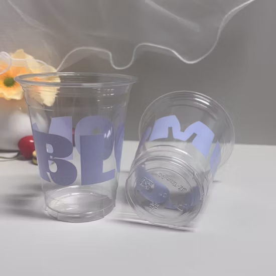 トレンディなアイスクリームミルクシェイク用のポーラーテディベアカップ